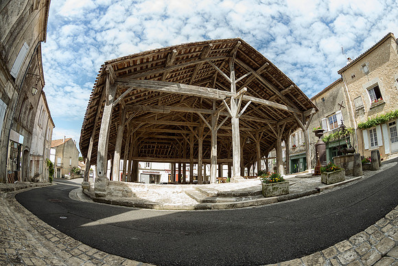 Les Halles - Villebois-Lavalette
