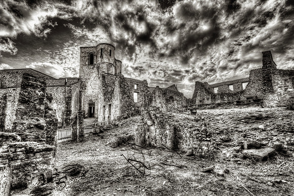 BZ2R8555_0000_BZ2R8549_tonemapped_Cropped_Sharp